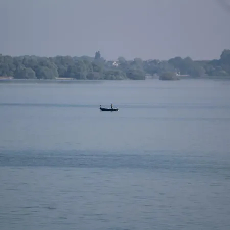 Le Port Mesnil-Saint-Père