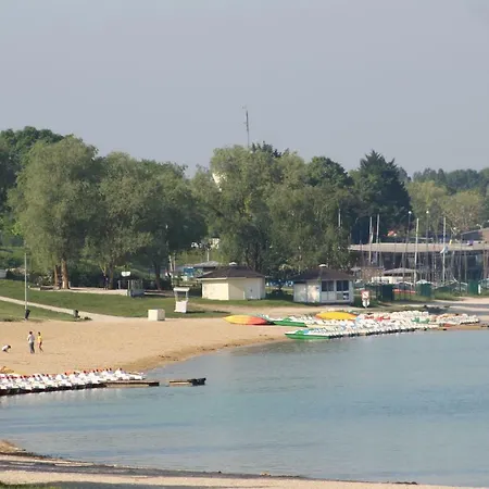 Le Port * Mesnil-Saint-Père
